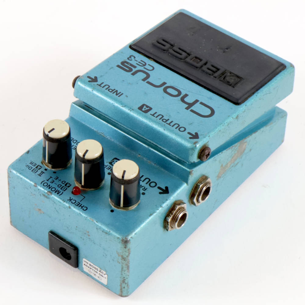 【中古】 コーラス エフェクター BOSS CE-3 Chorus ギターエフェクター 左サイド