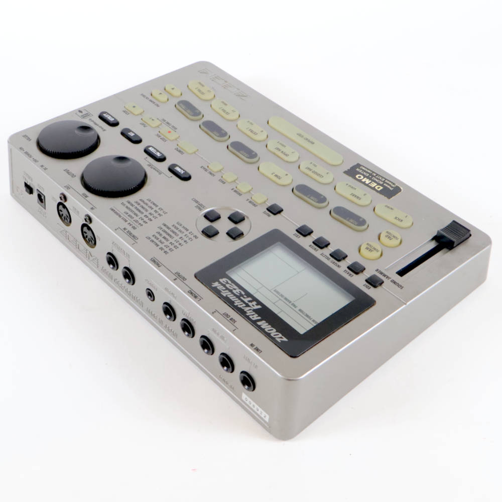【中古】 リズムマシン ZOOM RT-323 左サイド