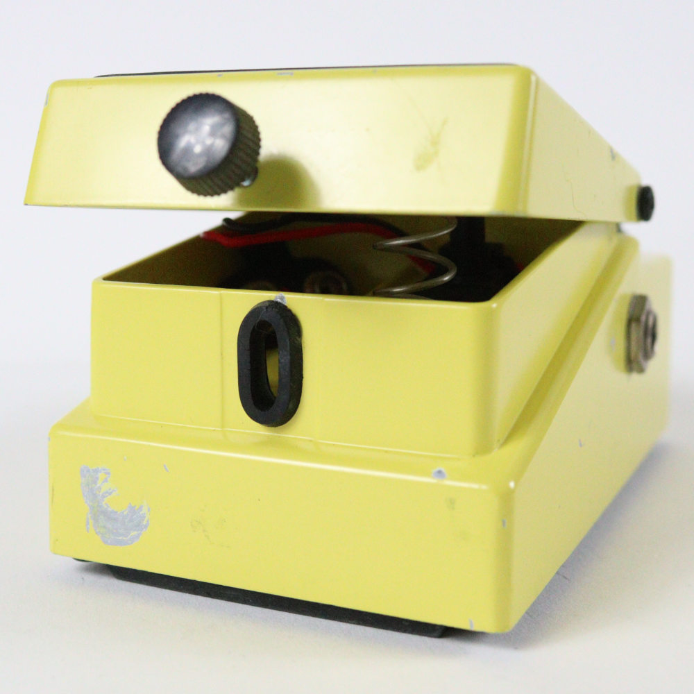 【中古】 スーパーオーバードライブ エフェクター BOSS SD-1 Super Over Drive ギターエフェクター 電池ボックスゴムパーツ