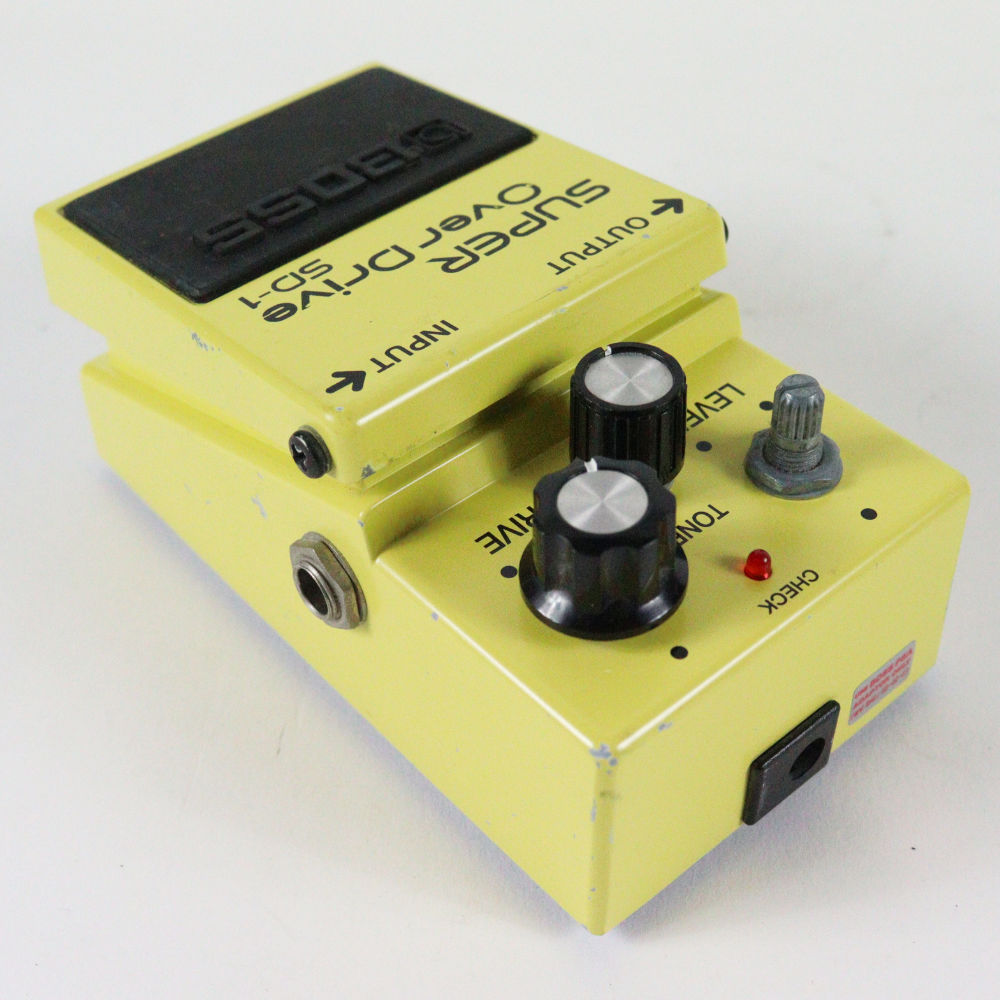 【中古】 スーパーオーバードライブ エフェクター BOSS SD-1 Super Over Drive ギターエフェクター 本体画像 斜め 