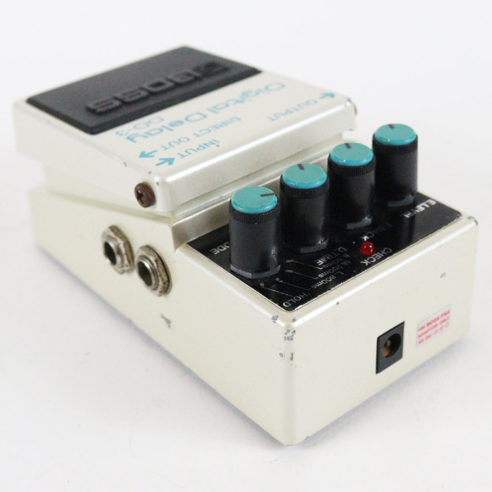 【中古】 デジタルディレイ エフェクター BOSS DD-3 Digtal Delay ギターエフェクター ディレイ 本体画像 斜め 2