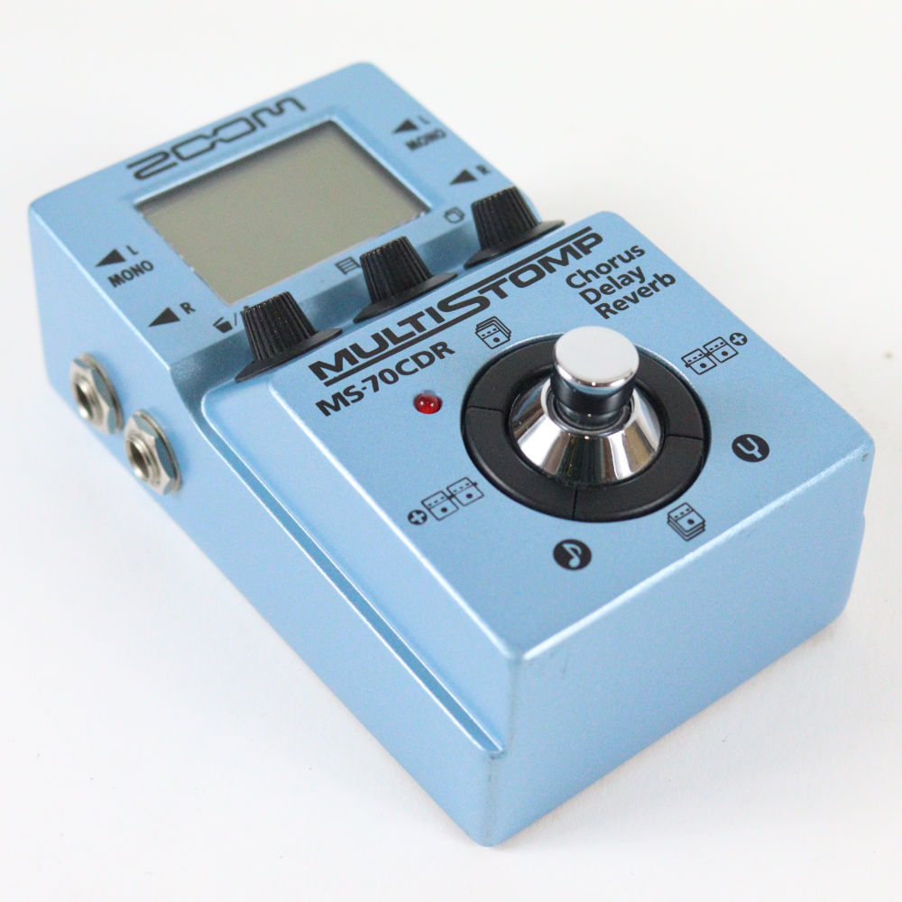【中古】 マルチエフェクター ZOOM MS-70CDR ズーム 空間系マルチエフェクター 本体画像 斜め 