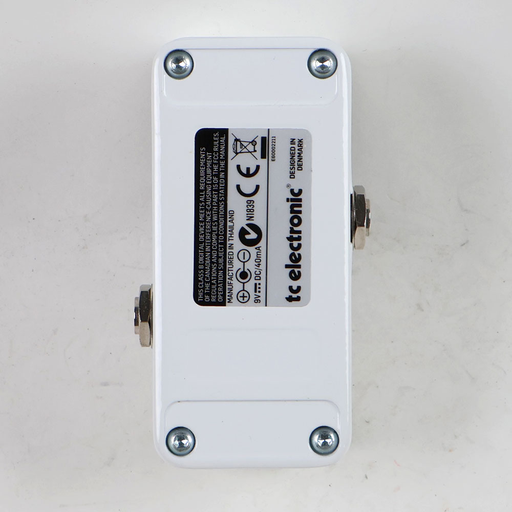 【中古】 チューナー tc electronic PolyTune 2 mini バッファー内蔵 ペダルチューナー tcエレクトロニック 裏面