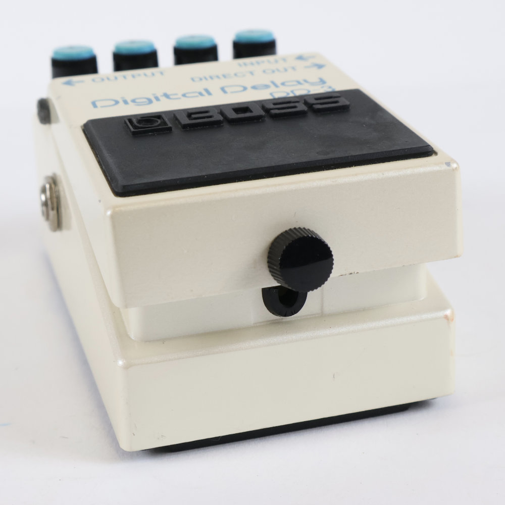 【中古】 デジタルディレイ エフェクター BOSS DD-3 Digtal Delay ギターエフェクター ディレイ 側面