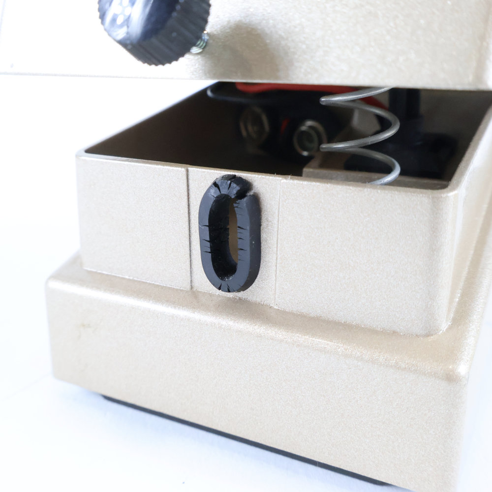 【中古】ダイナミックワウ エフェクター BOSS AW-3 Dynamic Wah ボス オートワウ ギターエフェクター ベースエフェクター 電池ボックス