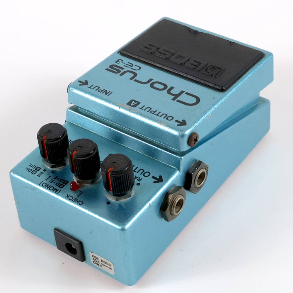 【中古】 コーラス エフェクター BOSS CE-3 Chorus Made in JAPAN ギターエフェクター 左サイド