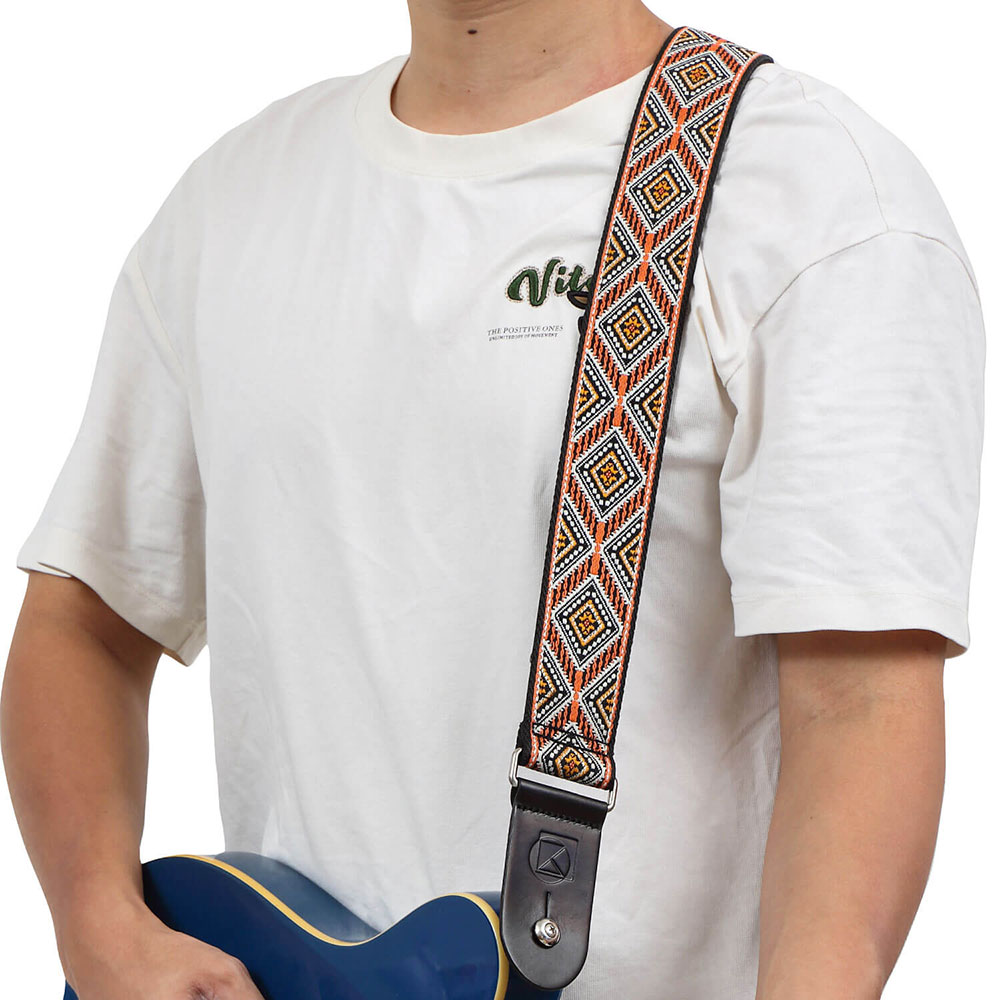 KIKUTANI キクタニ KSTR-316 ギターストラップ 使用イメージ