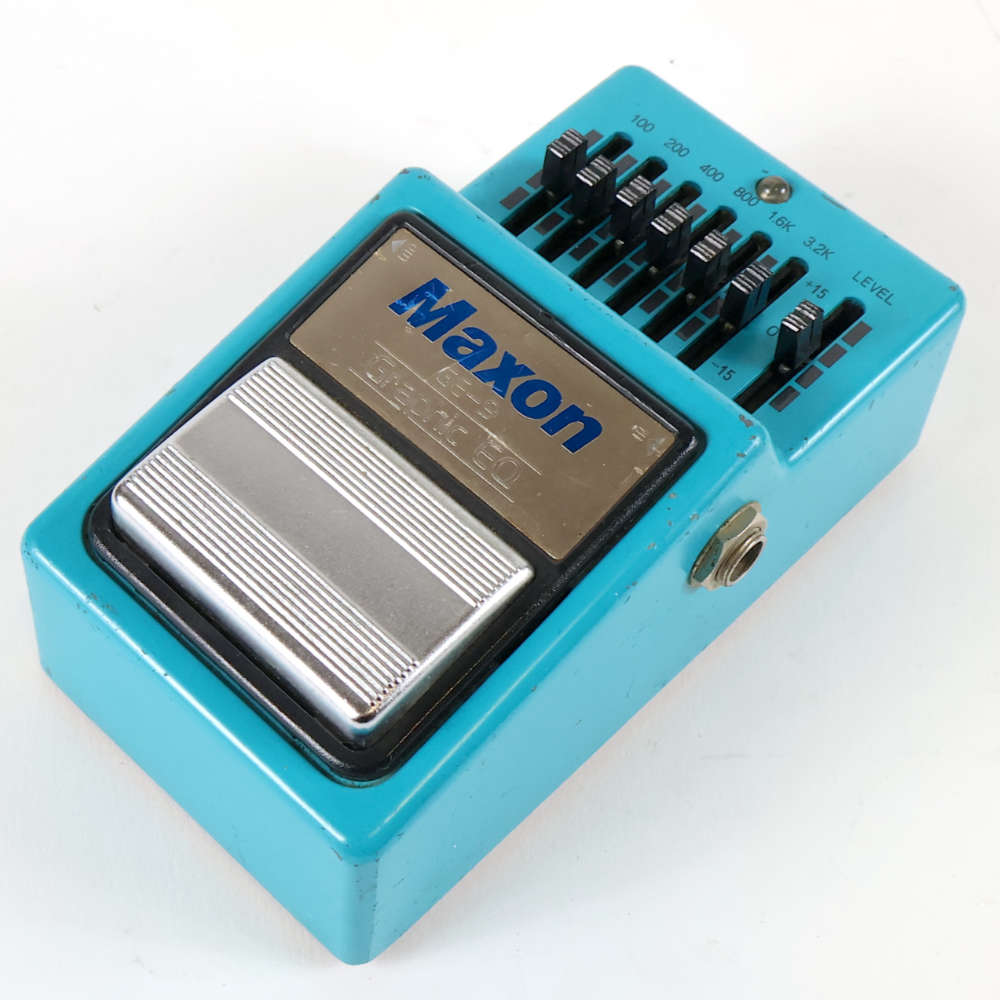 【中古】 Maxon マクソン GE-9 Graphic EQ グラフィックイコライザー ギターエフェクター 右サイド