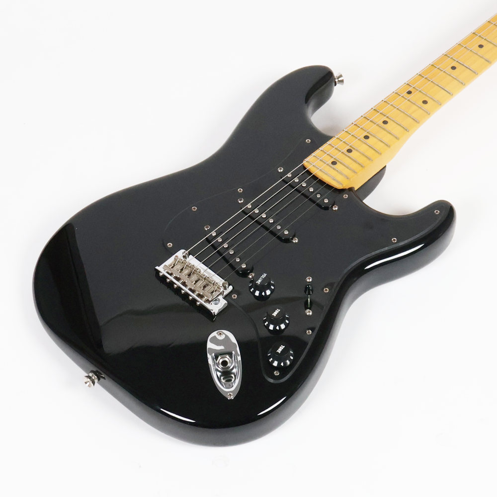 【中古】 エレキギター Fender American Professional II Stratocaster Maple Fingerboard Black Mod. 2024年製 ピックガード ボディトップ