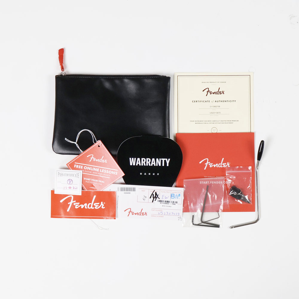 【中古】 エレキギター Fender American Professional II Stratocaster Maple Fingerboard Black Mod. 2024年製 ピックガード 付属品