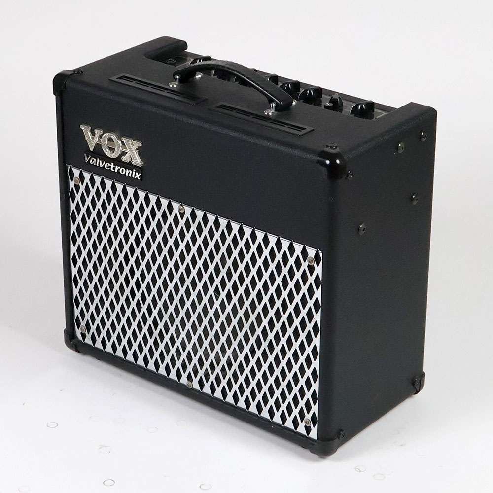 【中古】 ギターアンプ VOX AD30VT 全体