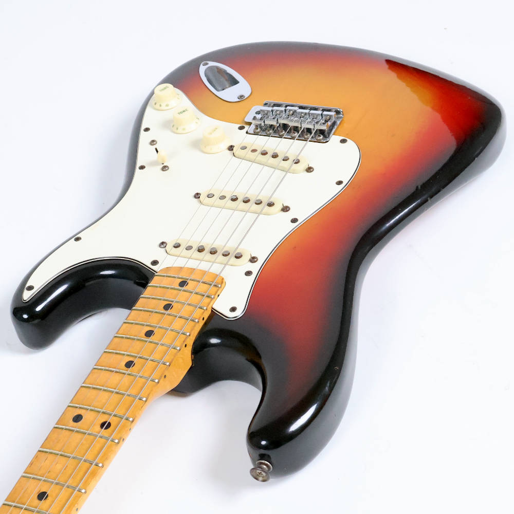 【中古】 Fender USA フェンダー STRATOCASTER Sunburst 1974年製 ストラトキャスター エレキギター カッタウェイ側