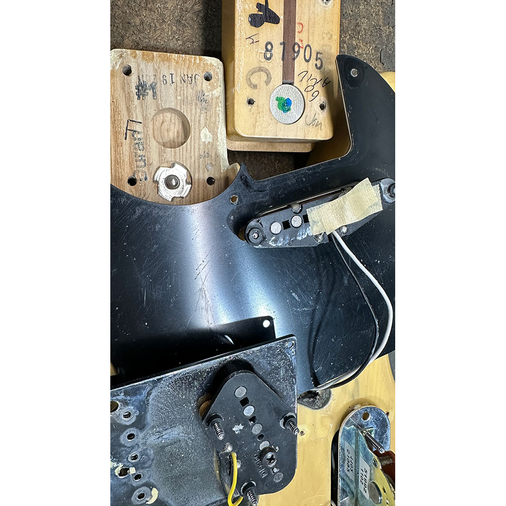 【中古】 エレキギター Fender 60th Anniversary Telecaster Maple Fingerboard Blackguard Blonde 2011年製 フェンダー テレキャスター60周年モデル ピックアップ