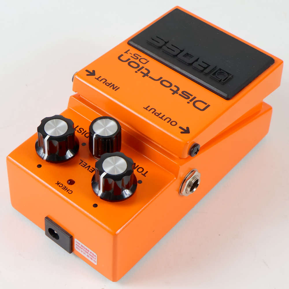 【中古】ディストーション エフェクター BOSS DS-1 Distortion ギターエフェクター 左サイド