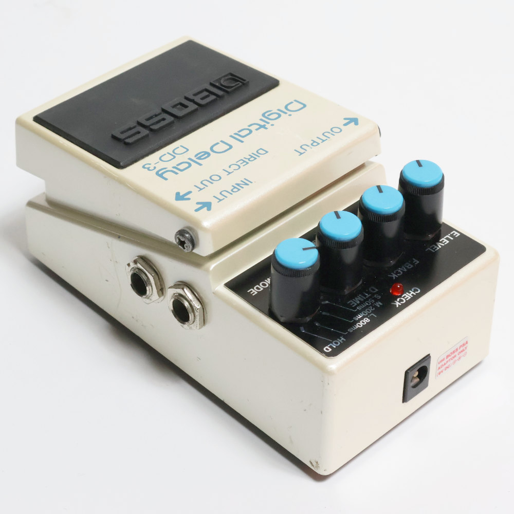 【中古】 デジタルディレイ エフェクター BOSS DD-3 Digtal Delay ギターエフェクター ディレイ 本体画像 斜め 