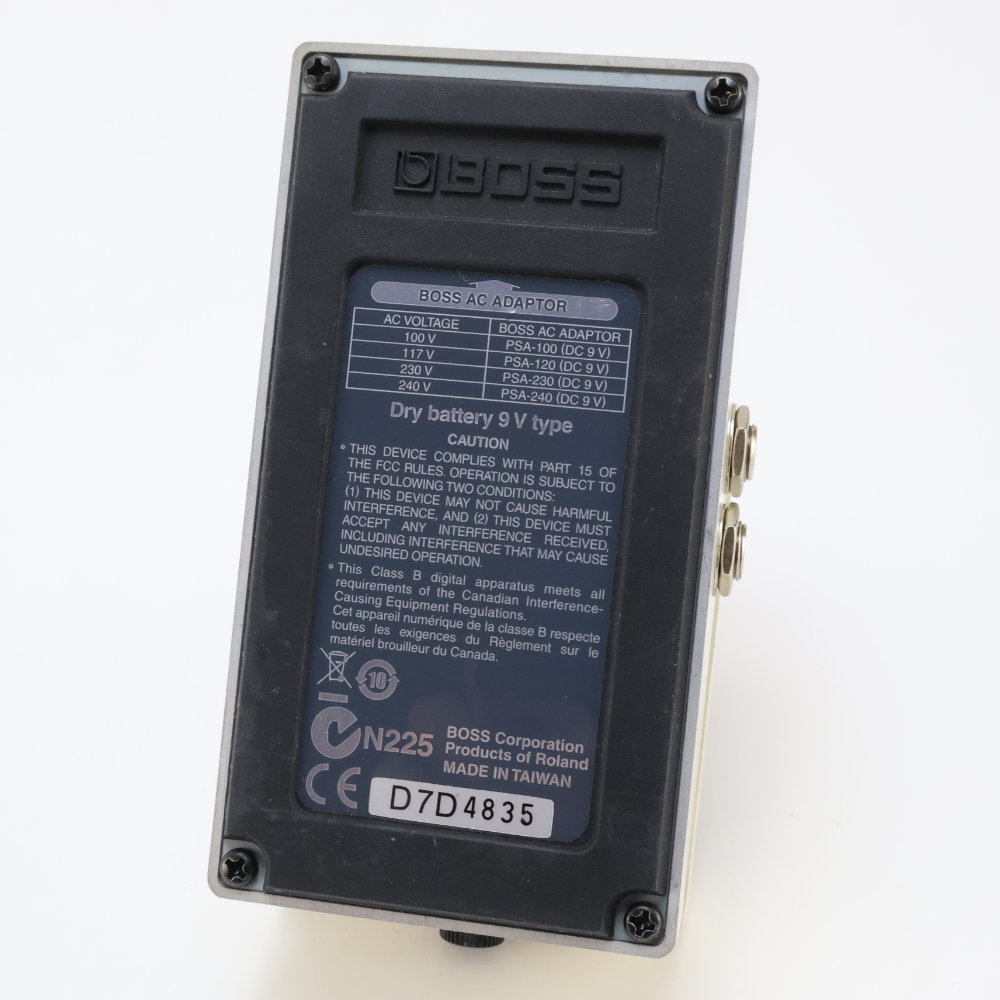 【中古】 クロマチックチューナー BOSS TU-3 Chromatic Tuner 底面
