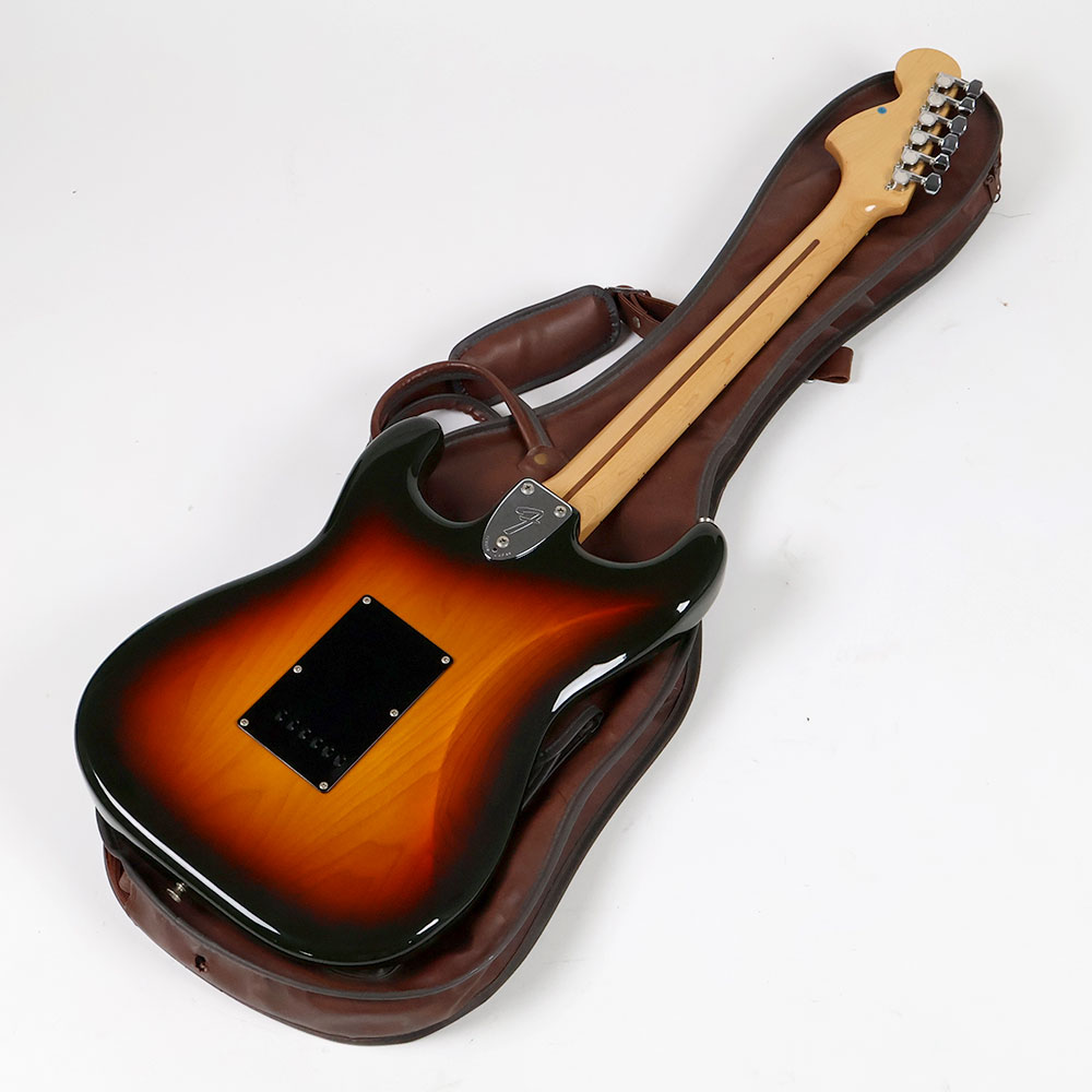 【中古】 エレキギター Fender Japan ST72-500 3TS 3Tone Sunburst 1986年-1987年製 Fシリアル フェンダージャパン 背面