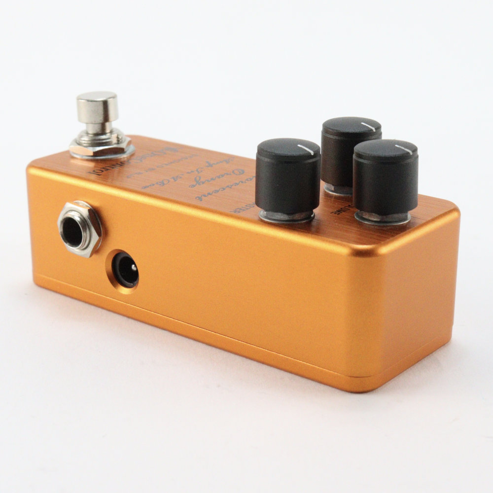 【中古】 One Control FLUORESCENT ORANGE AIAB Amp In A Box 旧デザイン オーバードライブ ギターエフェクター 側面