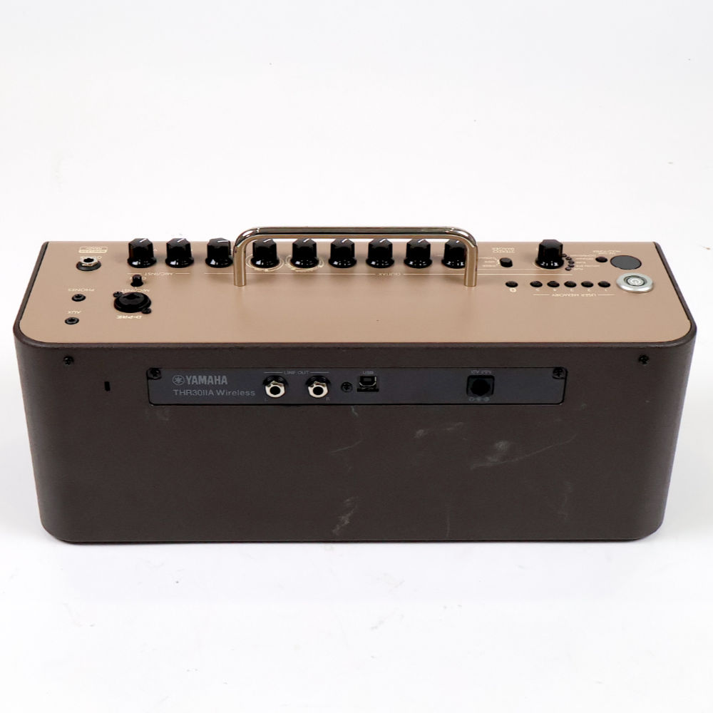 【中古】 ヤマハ YAMAHA THR30II A Wireless アコースティック用 小型ギターアンプ 裏面