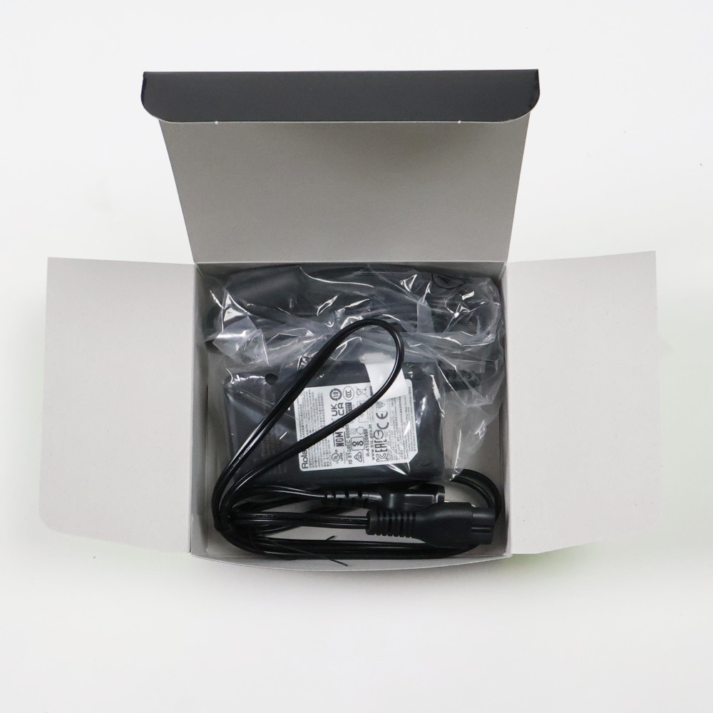 【中古】 ギターアンプ ローランド ROLAND CUBE Street BK 乾電池駆動パフォーマンス用ステレオアンプ ギターアンプ アダプター