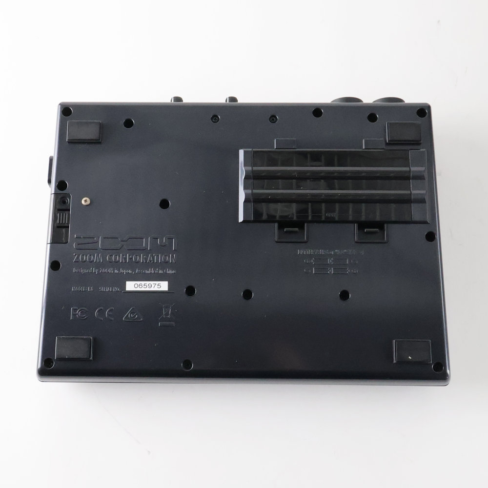 【中古】 デジタルレコーダー ZOOM R8 ズーム 裏面