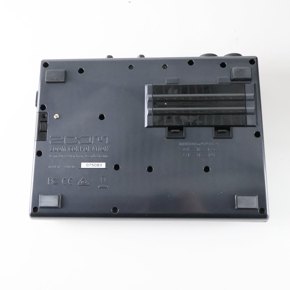 【中古】 デジタルレコーダー ZOOM R8 ズーム 裏面