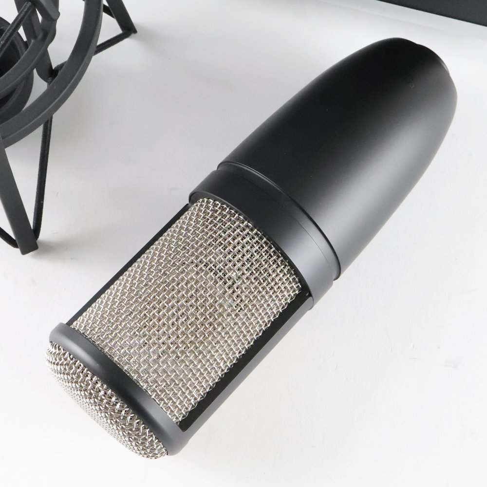 【中古】 マイク AKG P220 Project Studio Line コンデンサーマイクロフォン 背面
