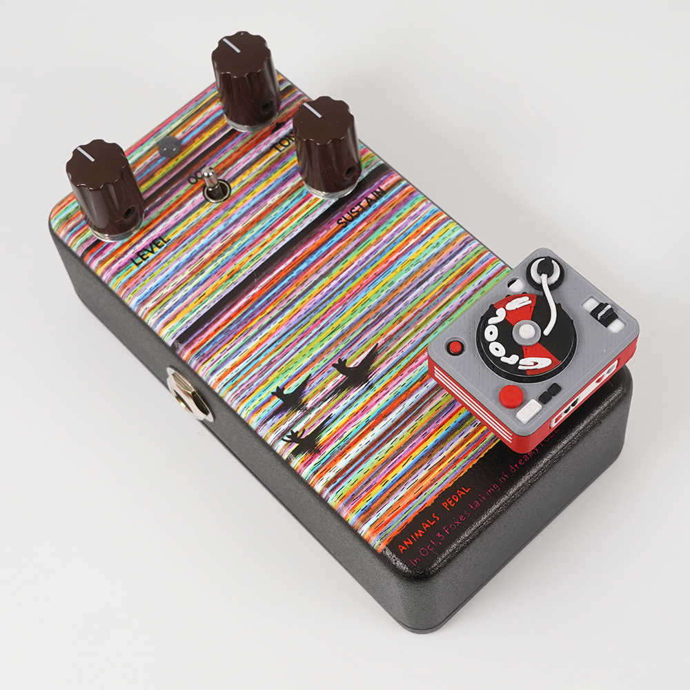 Mr.MojoFx ミスターモジョエフエックス Turntable Topper フットスイッチハット フットスイッチカバー 1個入 使用例画像