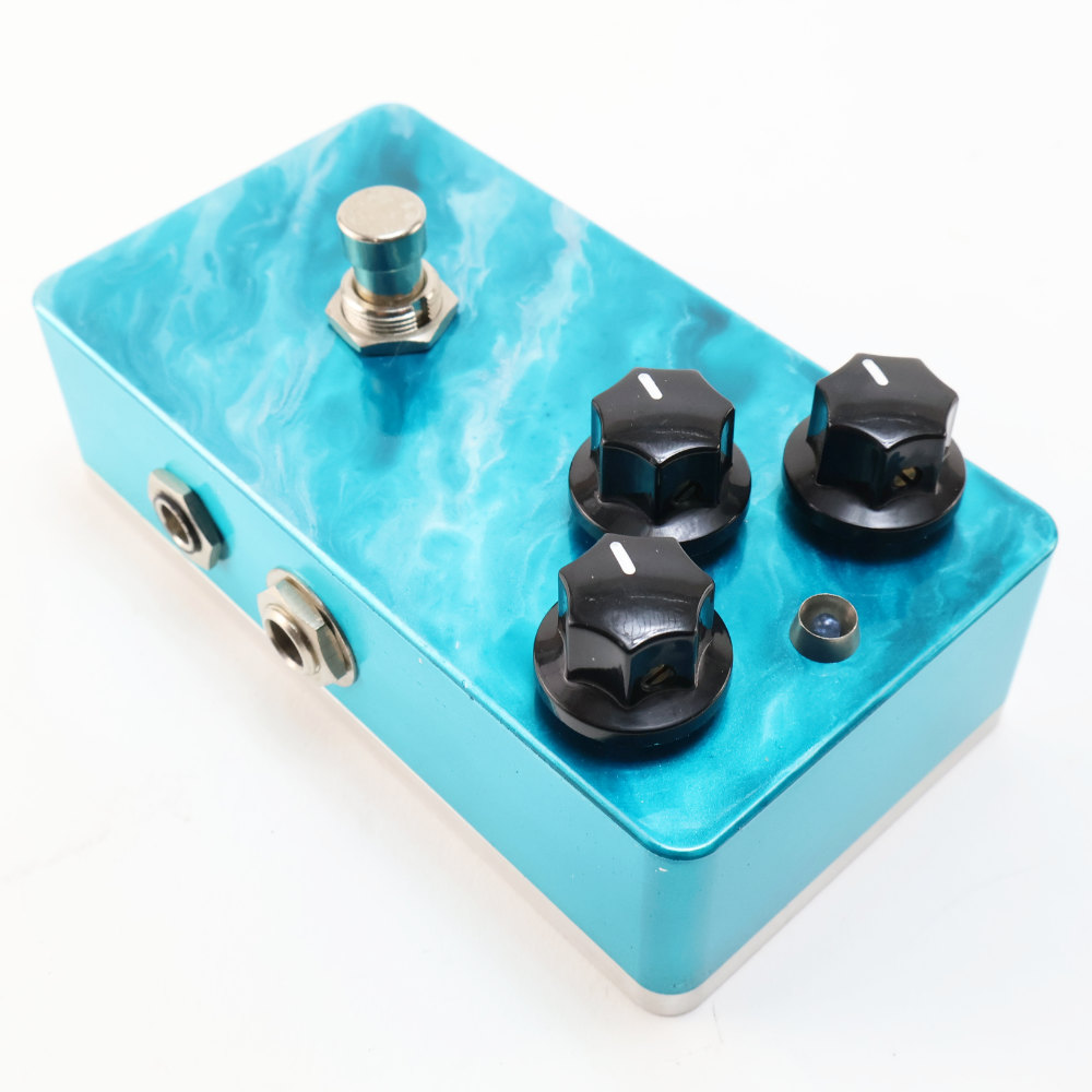 【中古】 オーバードライブ エフェクター Leqtique Maestro Antique Revised MAR ギターエフェクター 本体画像 斜め 2