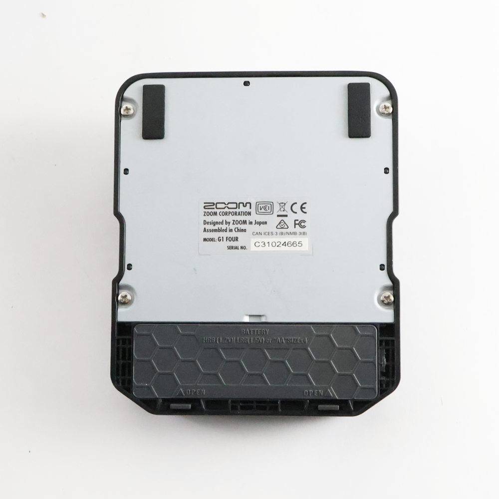 【中古】 ズーム ZOOM G1 FOUR ギターマルチエフェクター 裏面