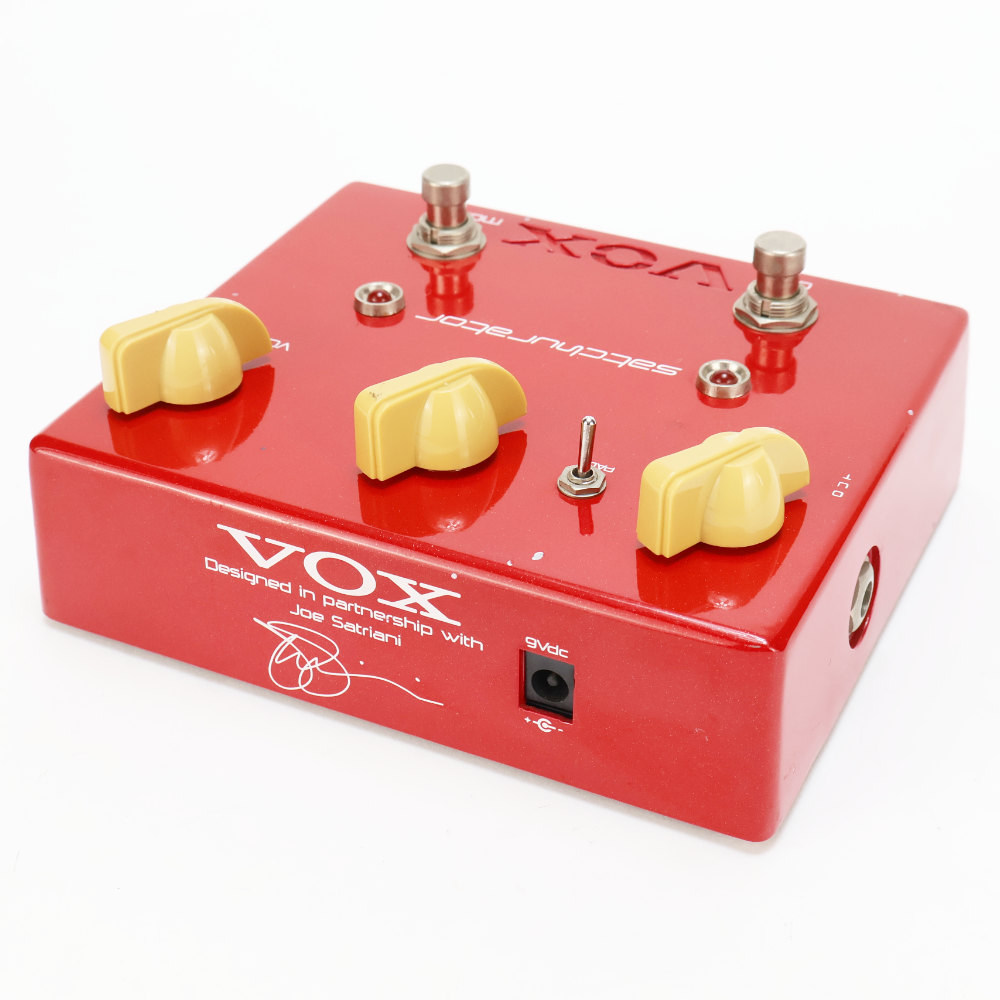【中古】 ディストーション エフェクター VOX JS-DS satchurator ギターエフェクター Joe Satriani ジョー・サトリアーニ 本体画像 斜め