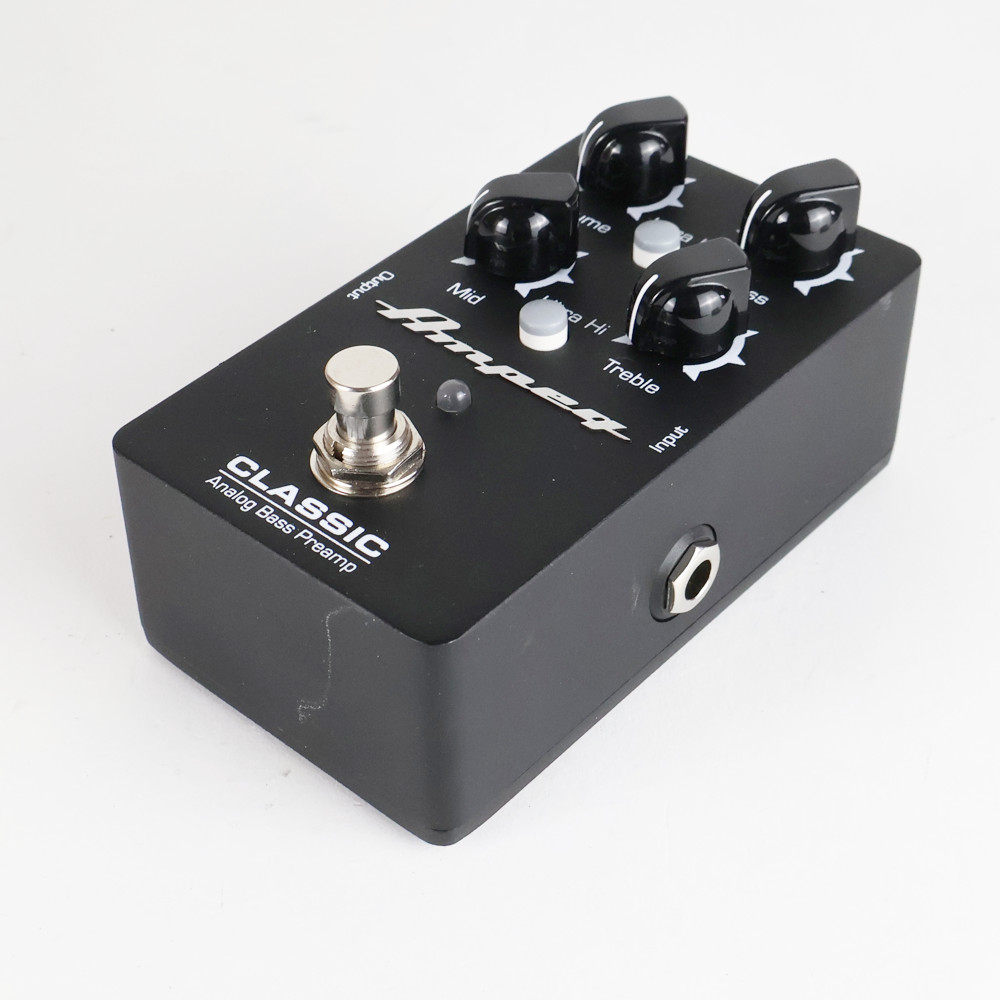 【中古】 Ampeg Classic Analog Bass Preamp ベース用プリアンプ 側面