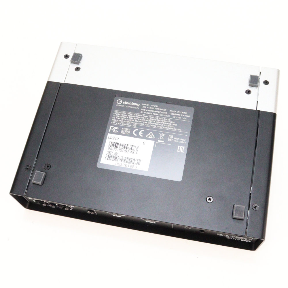 【中古】 オーディオインターフェース Steinberg スタインバーグ UR242 USBオーディオインターフェース 本体画像 裏 