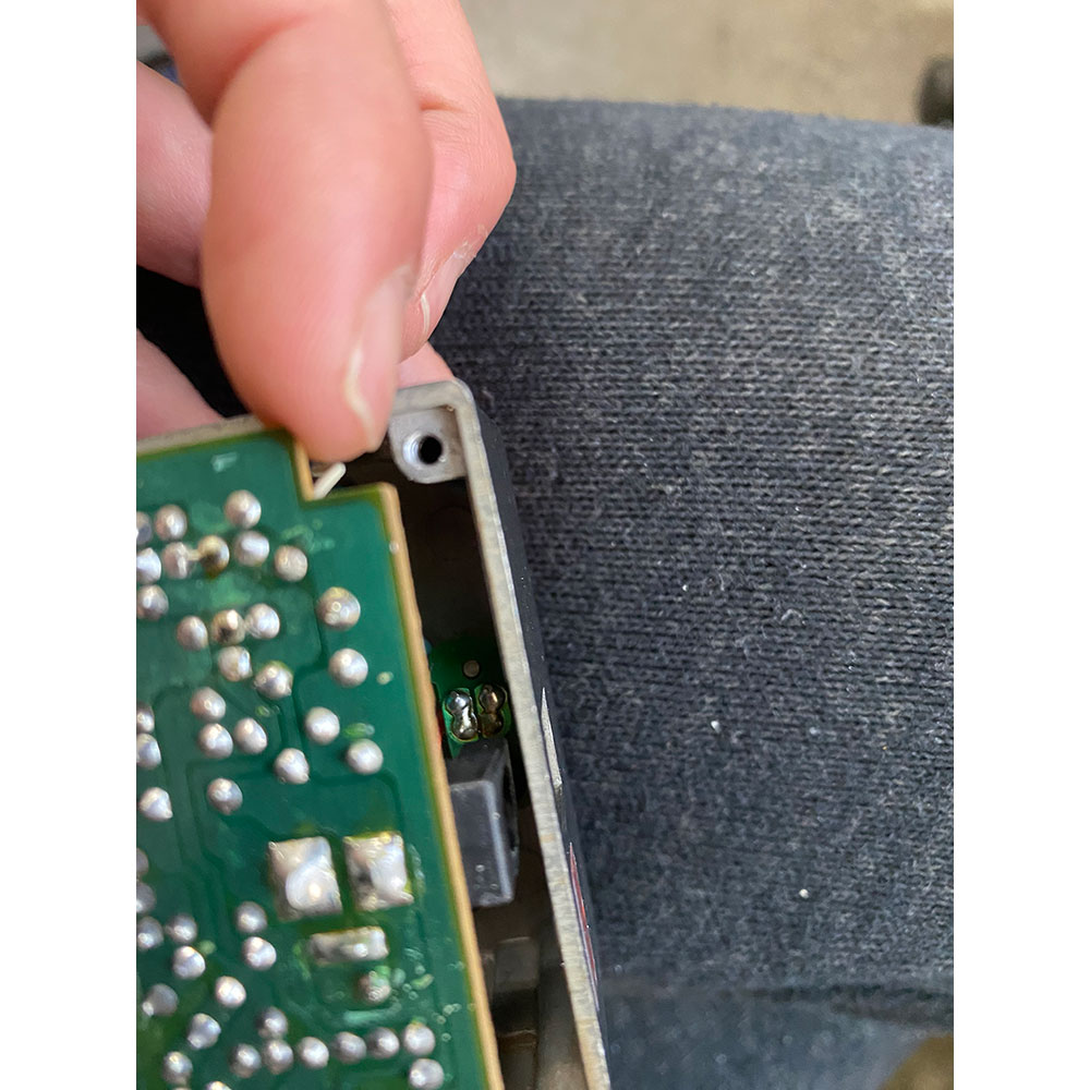 【中古】メタルゾーン エフェクター BOSS MT-2 Metal Zone ボス ギターエフェクター 基盤