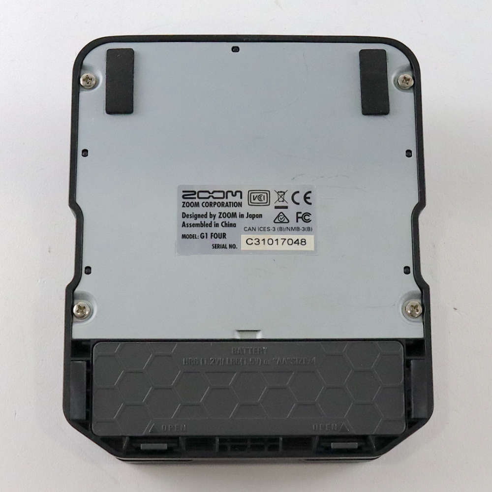 【中古】 ズーム ZOOM G1 FOUR ギターマルチエフェクター 裏面