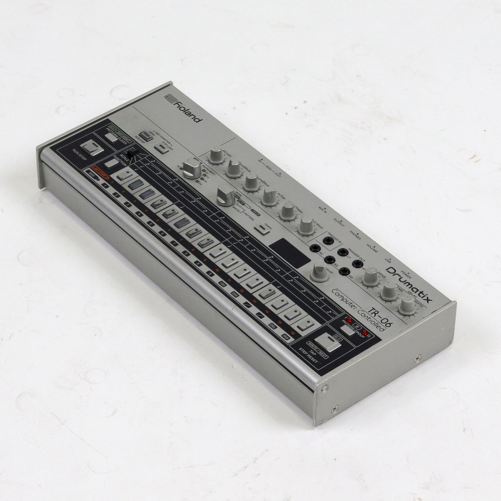 【中古】 ROLAND TR-06 Drumatix リズムマシン Boutique ローランド ブティーク 全体