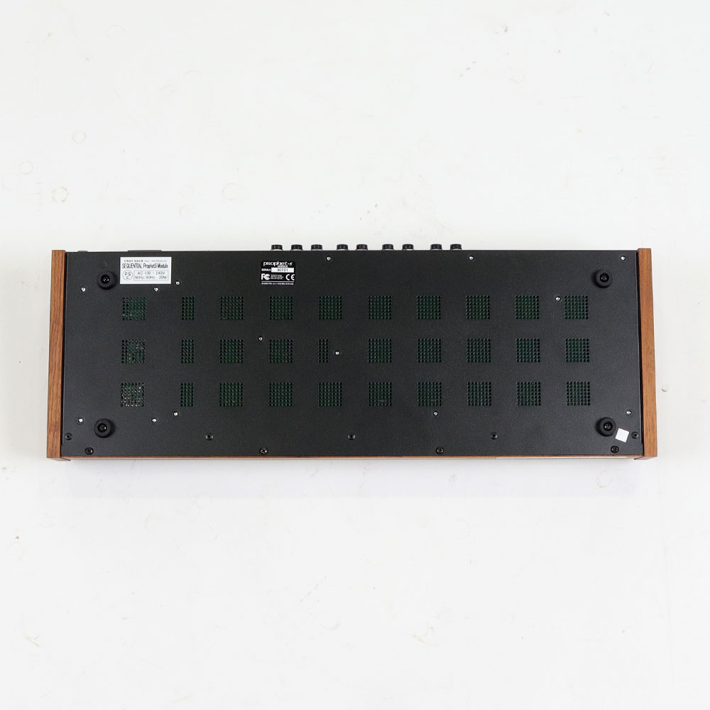 【中古】 シンセサイザーモジュール SEQUENTIAL Prophet-5 Module 裏面