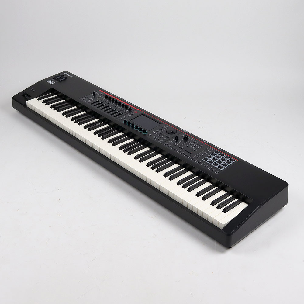 【中古】 ROLAND FANTOM-08 MUSIC WORKSTATION シンセサイザー キーボード 全体
