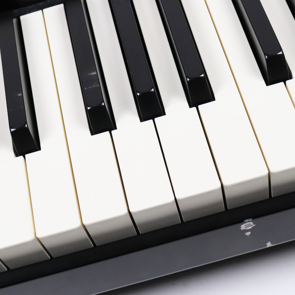 【中古】 ROLAND ローランド JUNO-DS88 シンセサイザー 傷