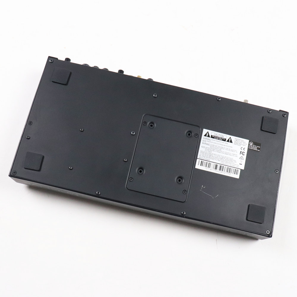 【中古】 サンプラー AKAI MPC LIVE 本体画像 斜め 