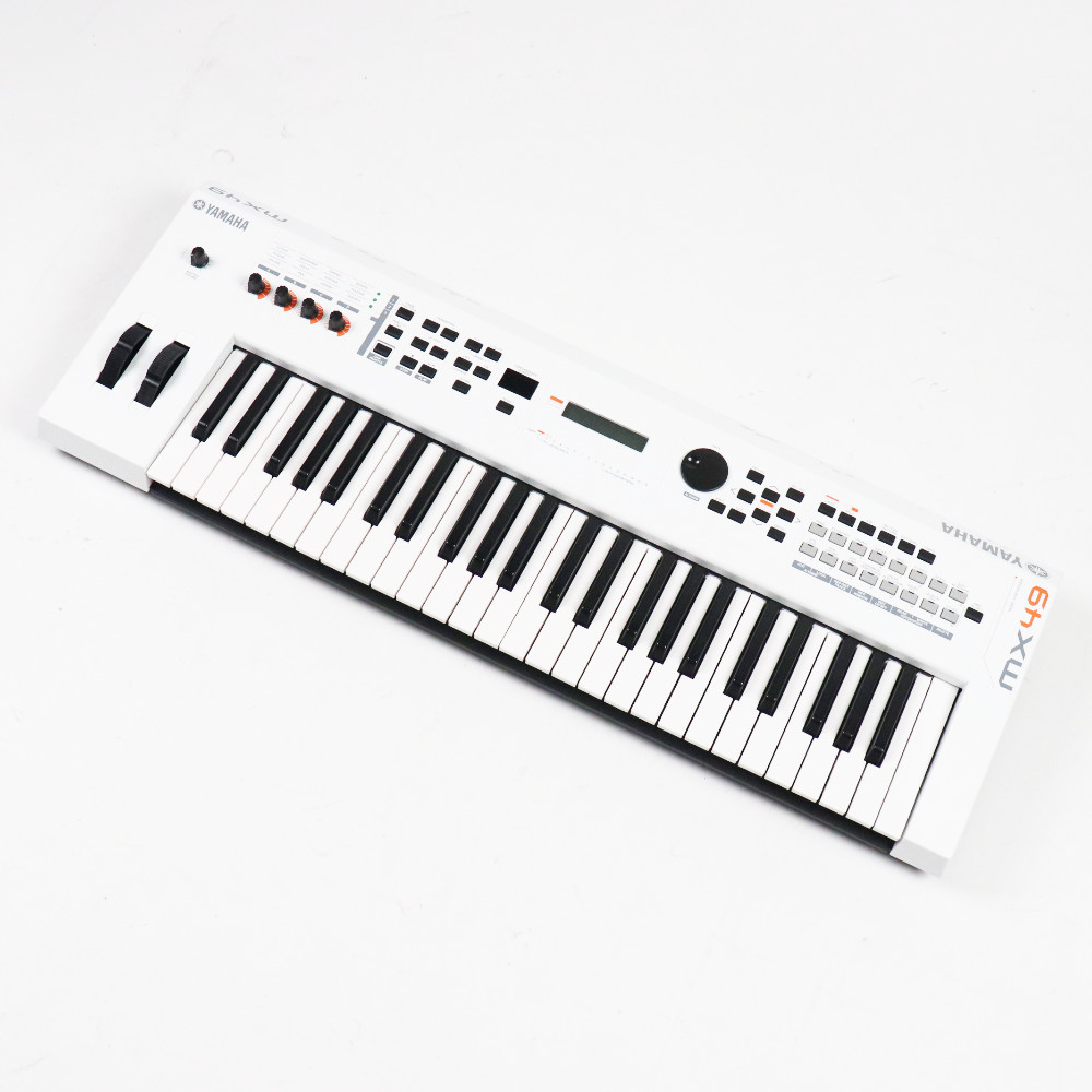 【中古】 ヤマハ YAMAHA MX49 WH シンセサイザー 本体画像 斜め