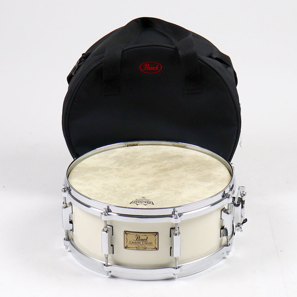 【中古】 スネアドラム パール Pearl Custom Classic ONE PIECE MAPLE SHELL 14x5.5 Made in Japan