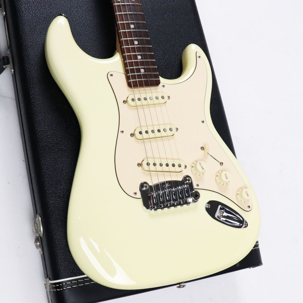 【中古】 エレキギター G&L USA Legacy Vintage White Rosewood FingerBoard Custom Built 2012年製 ストラトタイプ レガシー ボディ画像 