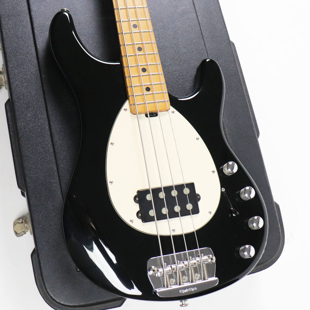 【中古】 MUSIC MAN ミュージックマン Sterling Black 2004年製 4弦エレキベース マッチングヘッド ボディ画像