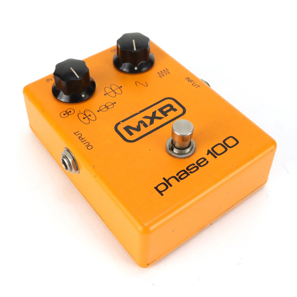【中古】 フェイザー ヴィンテージ エフェクター MXR phase100 Block Logo 1980年製 ギターエフェクター 斜めアングル画像