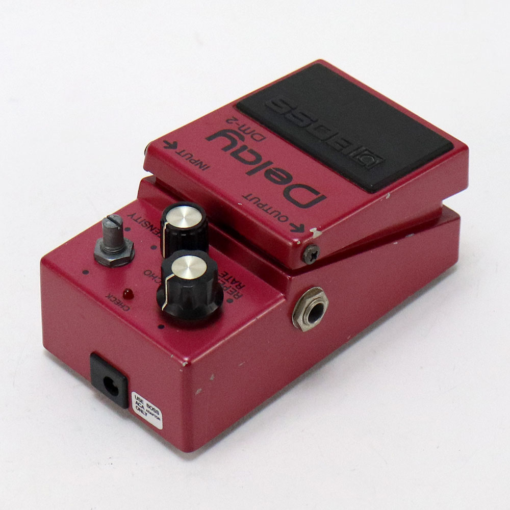 【中古】 アナログディレイ エフェクター BOSS DM-2 Delay Made in Japan 後期モデル ギターエフェクター 全体