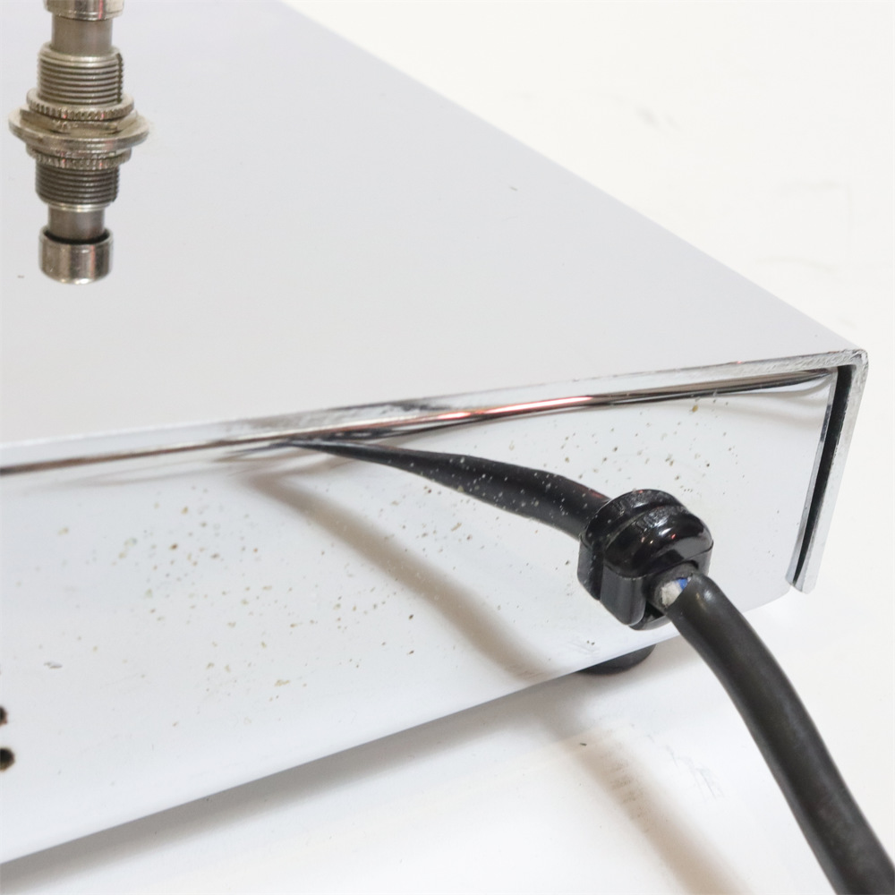 【中古】 ギタープリアンプ MATCHLESS Hot Box マッチレス ギターエフェクター Hot Box ロゴ無し 初期型 詳細画像