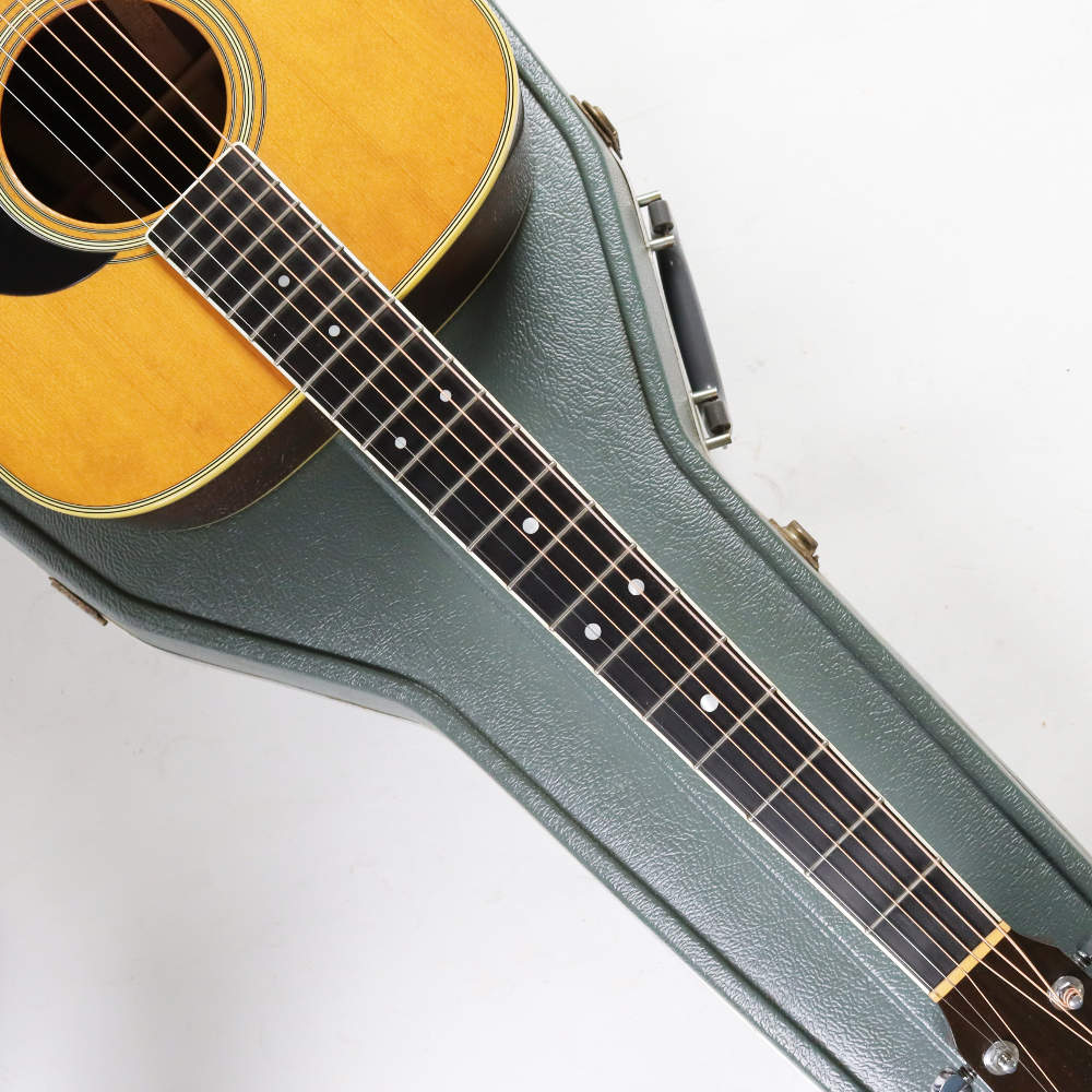 【中古】 アコースティックギター Martin D-35 1977年製 ブルーケース付き トップ割れ修正あり マーチン D35 ネック