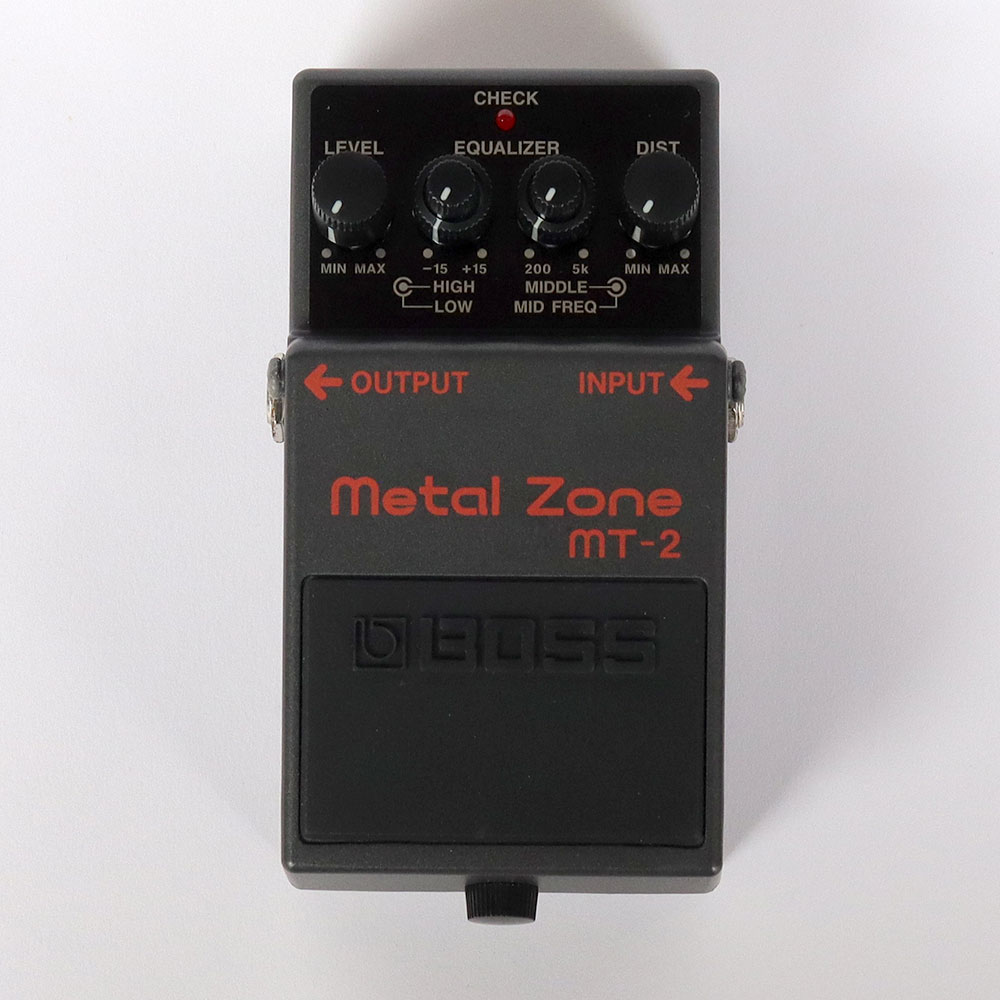 【中古】メタルゾーン エフェクター BOSS MT-2 Metal Zone ボス ギターエフェクター 正面