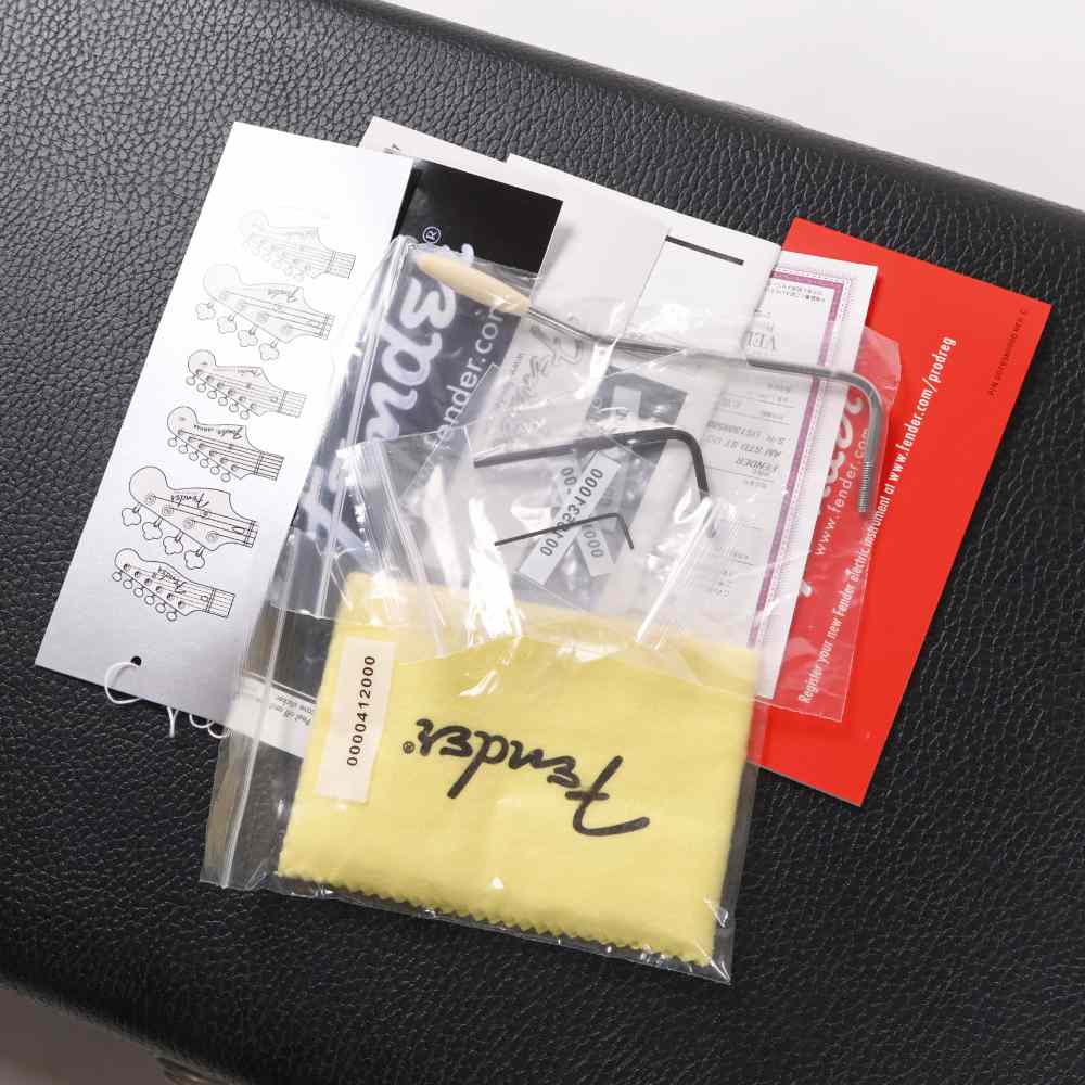 【中古】 エレキギター Fender American Standard Stratocaster with Custom Shop Fat 50’s Pickups Rosewood Fingerboard 3-Color Sunburst 2014年製 カスタムショップ ファット50’sピックアップ搭載 付属品画像